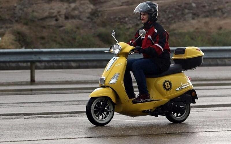 موافقت دولت با صدور گواهینامه موتورسیکلت برای بانوان-اسفند ماه 1403