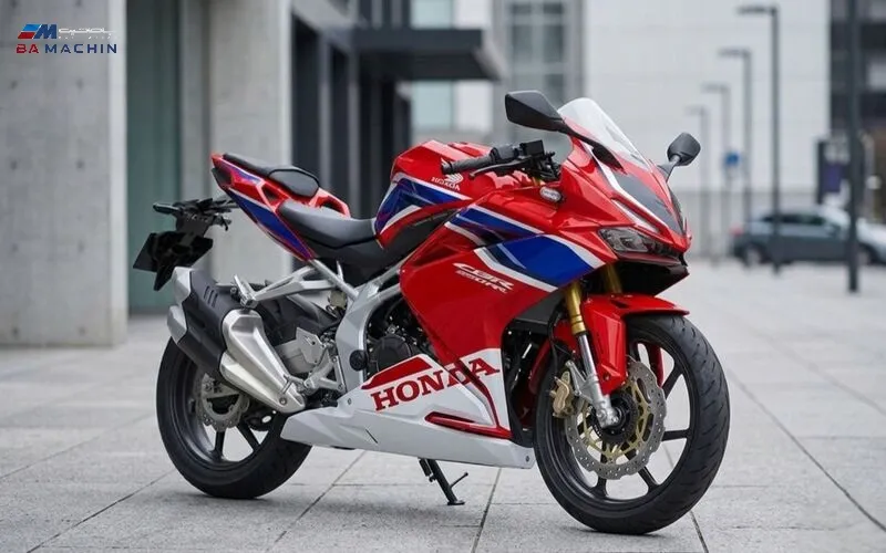 بررسی و مشخصات فنی کامل هوندا CBR 250R | مصرف سوخت، شتاب، آپشن‌ها و ارزش خرید در ایران